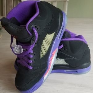 Nike Shoes - Nike Jordan 5 Raptors Nike Shoes - Nike Jordan 5 Raptors